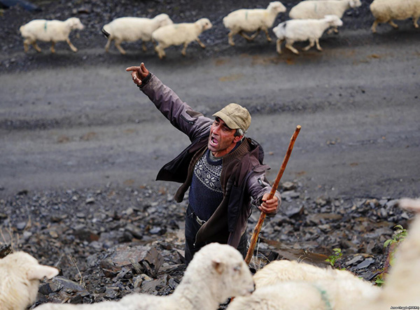 俄罗斯旁一片神秘的土地 夹缝中生存的畜牧民族 